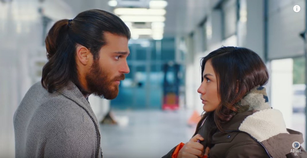 32. Bölüm: the gang's plan - locking them up in a freezer - to reconcile Canem has failed! It actually gets worse: Can threatens to leave straight away to the Blakans and Sanem refuses to work the 11 days she owes the agency ... At that point I was wishing for an angry kiss 