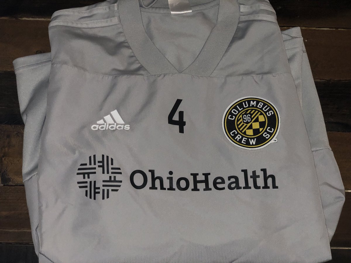 Jomens25's tweet photo. Another give away❗️❗️❗️
This time just retweet to be able to win this warmup sweatshirt. And don’t forget to donate to our project. https://t.co/utBec2nigG 😊👊🏽@JoMensahF25 Winner will be announced Friday. Good luck #Crew96 https://t.co/8H7nSwO5nY