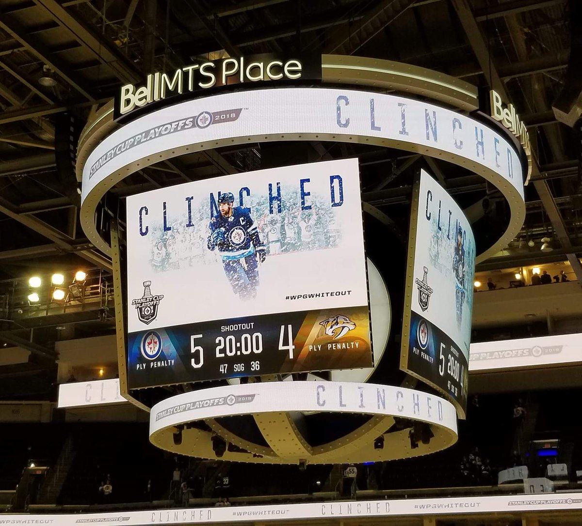 ValParker7's tweet photo. @Sabadecade @IceCreamMan108 @NHLJets @BudweiserCanada @NHLJetsNation @mike_yung @perch35km @JetsFanChants @fantasy_mystik @Brody_Jackson @hustlerama @JetsPope π All Our #WPGWhiteout Memories! @VirginRadioWPG #WhiteOutToWinContest #GoJetsGo https://t.co/XegfPN26JT