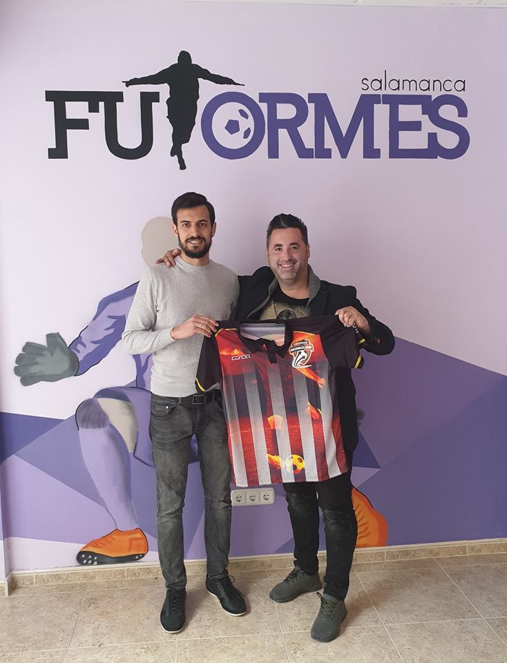 Futormes's tweet photo. 🇪🇸 Nuestro Presidente de la @AEMINIFUTBOL ha estado en Salamanca y hemos podido trabajar con él de forma intensa y constructiva durante el día de ayer y hoy 
🌎 Nuevos proyectos próximamente...

Juegas?? https://t.co/0PVNHuY7WW

#Oviedo2019 #TrabajandoParaLosEquipos #PasiónFútbol https://t.co/CGCowygCTP