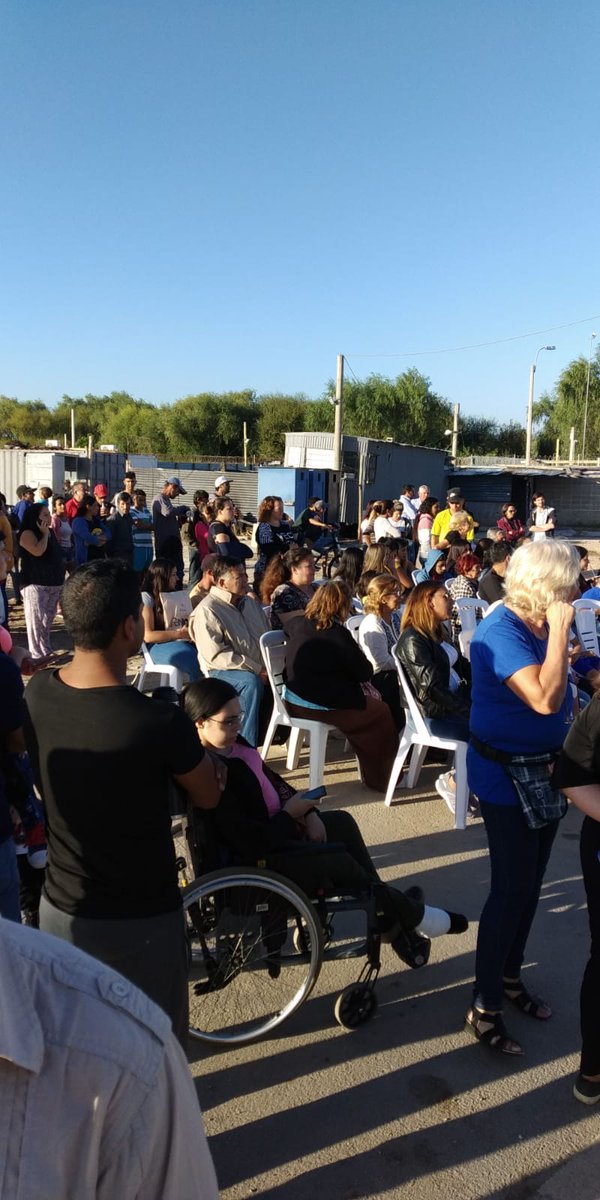 GabrielOteroA's tweet photo. Se está realizando la entrega de 22 viviendas a vecinas y vecinos del Barrio Mailhos, en la intersección de las calles Mirunga y Pasaje Lateral 1 https://t.co/UDPYSaJbUP