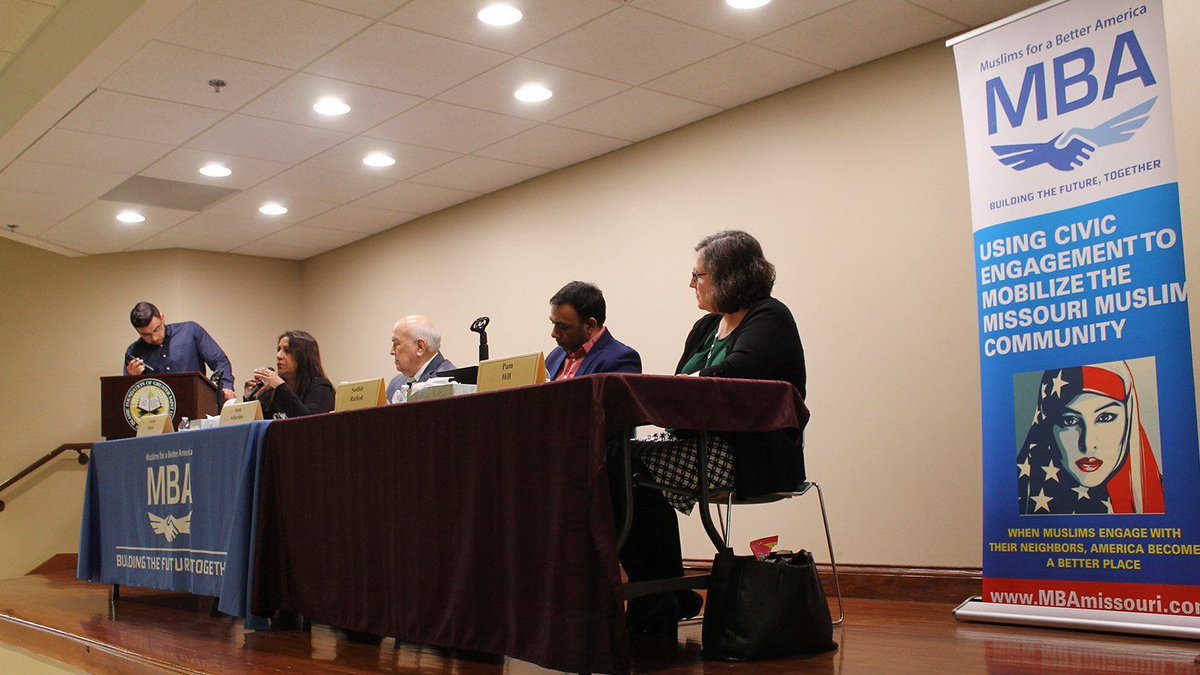 ACMCU's tweet photo. "Overcoming fears of 'making noise,' US Muslims step into civic life" | Religion News Service https://t.co/2rr2IKzi5U #MuslimsinPolitics #IslamandtheWest #Islamophobia https://t.co/iCsshouC9M