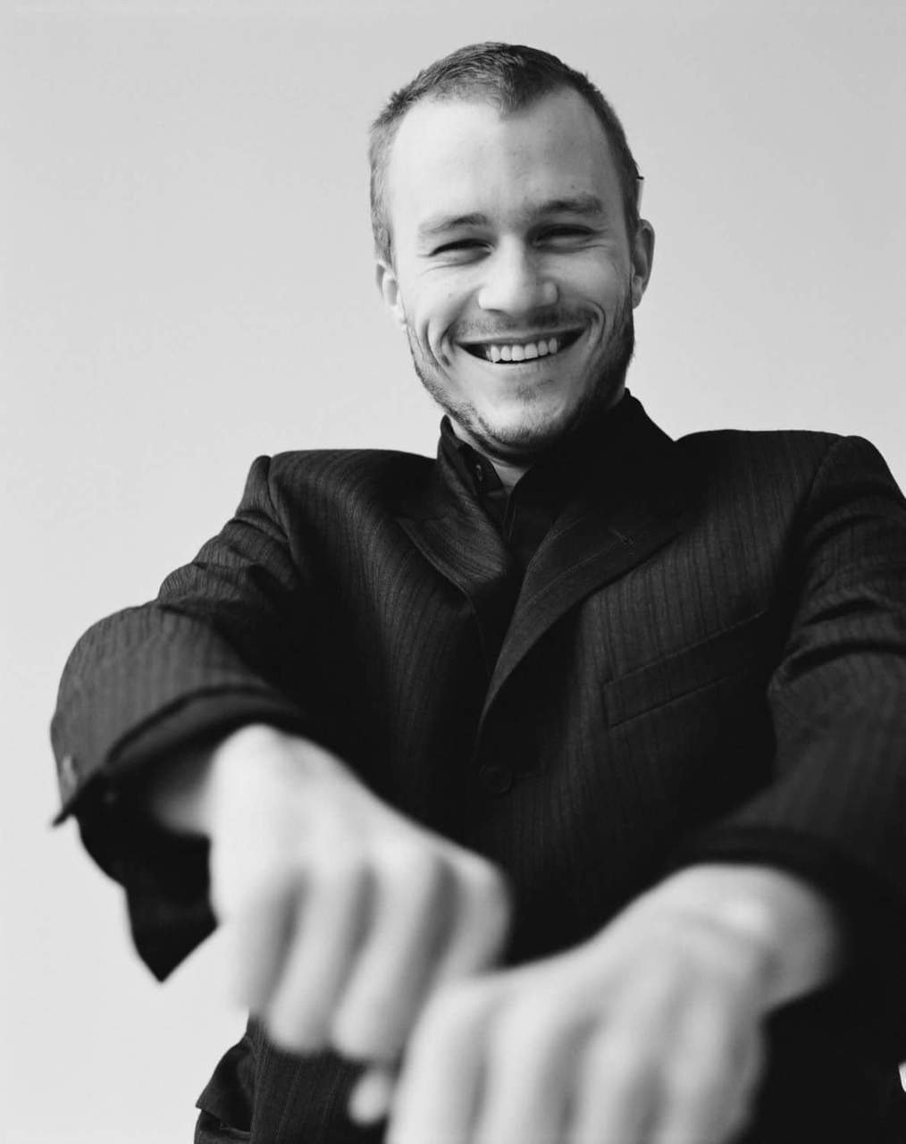 Happy birthday Heath Ledger, you are truly missed... I still can\t believe he\s gone  