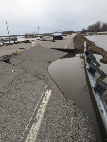MSHPTrooperH's tweet photo. Extensive flood damage to US 159 in Holt County, Missouri. These images are the stretch of US 159 from the south end of Big Lake to the state line. https://t.co/499P5Xbmif