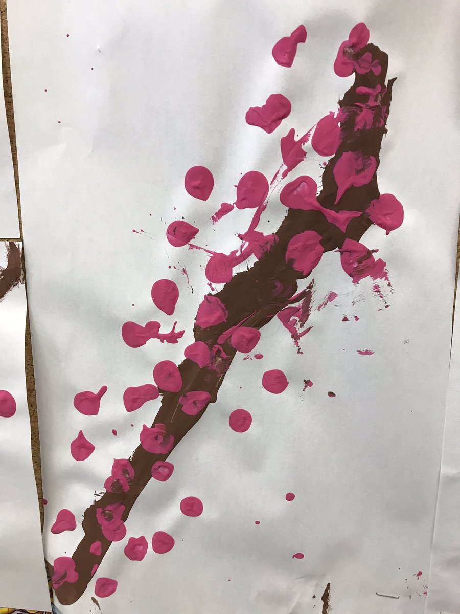 Spring Art is up! We made Cherry Blossom trees from the bottom of recycled plastic bottles. 👨🏻‍🎨♻️🎨🌸👩🏽‍🎨