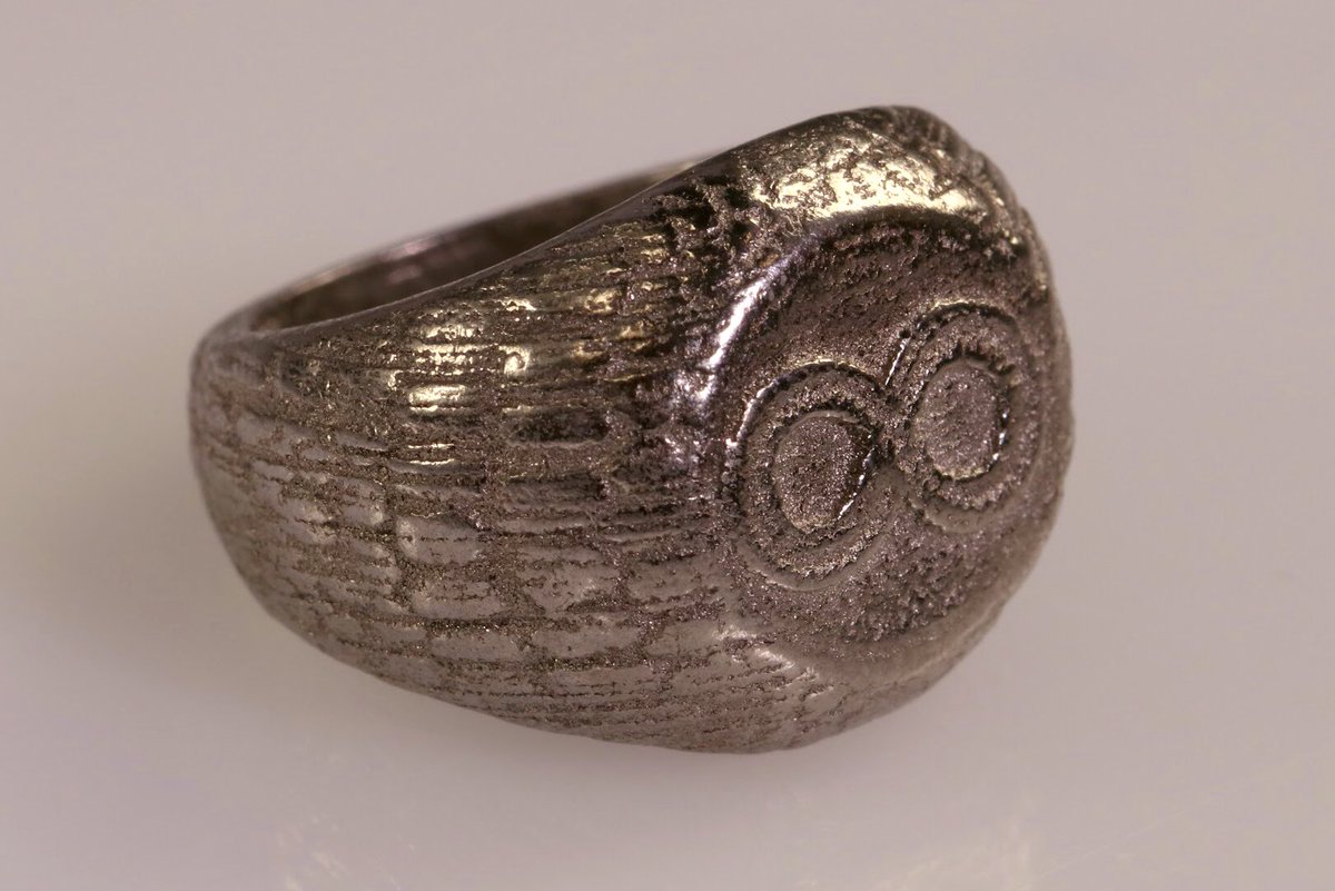 GorgsEmporium's tweet image. Well hello there beautiful. 

Signet ring of the Reptile 
#dnd #homebrew #magicrings #cosplay