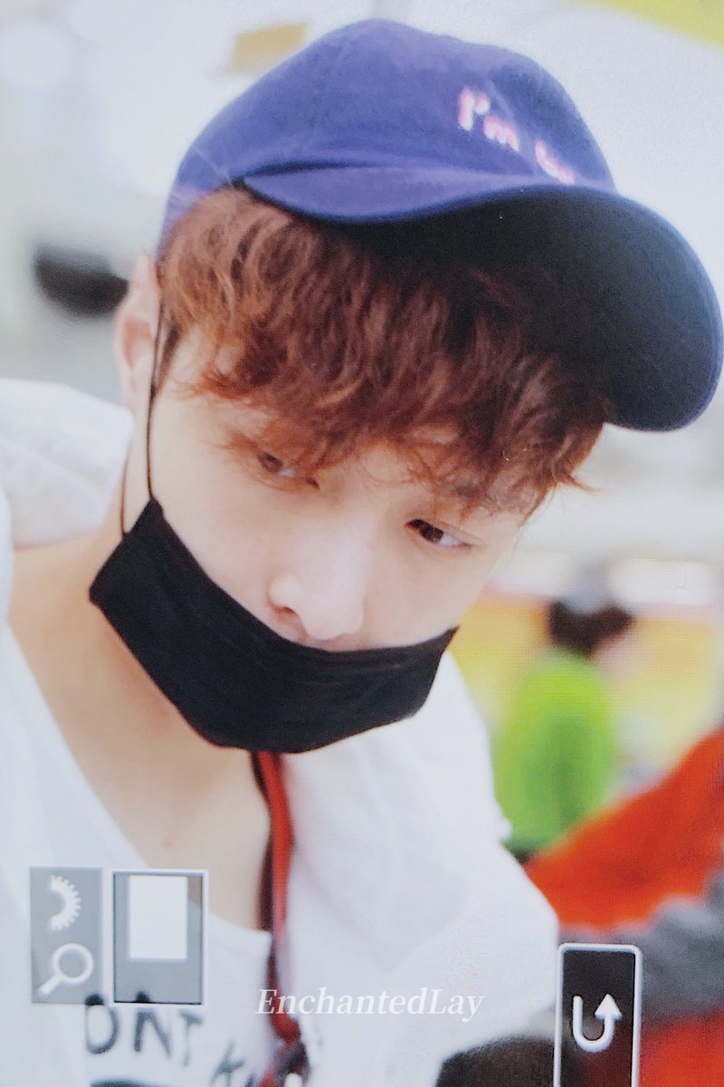 EnchantedLay's tweet image. #lay #layzhang JFK🛫️