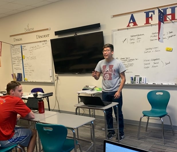 debate_afhs's tweet image. Great Congress Debate practice today after school! We are excited to have 3 new novice debaters attending states.