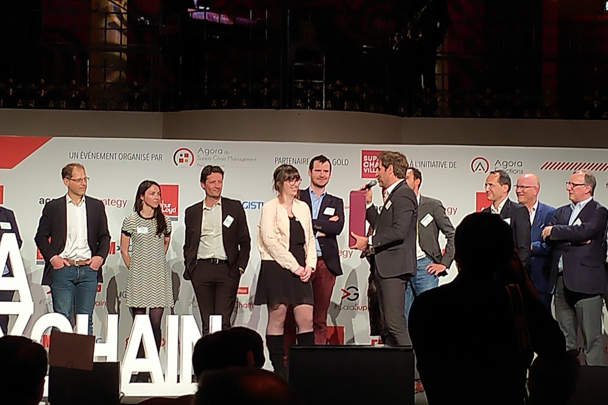 yabuisson's tweet photo. Bravo Lauriane, merci a tous !! #galasupplychain #fmlogistic #bravo https://t.co/EUhC2ybDv1