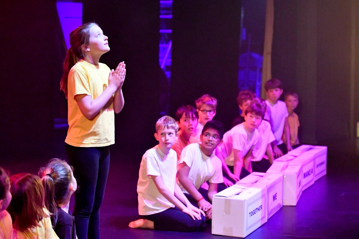 KingsStAlbans's tweet photo. The opening night of Creative ConneXions has been a massive success. Well done to the Junior School for a fantastic performance! Can't wait to do it again tomorrow evening. #KSAperforms #KSAcreates #AllRoundEducation #PerformingArts #Artsed #InclusivePerformance https://t.co/MIok4ZCwJw