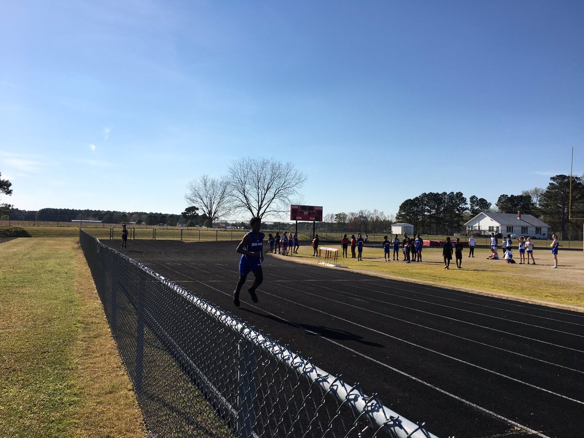 JCPS_Athletics's tweet photo. Middle School Track Meet at North Johnston High School- North Johnston, Princeton, &amp; Selma competing @NoJo_Jaguars @PrincetonHSNC @Selma_Middle https://t.co/QAFqjNIbla