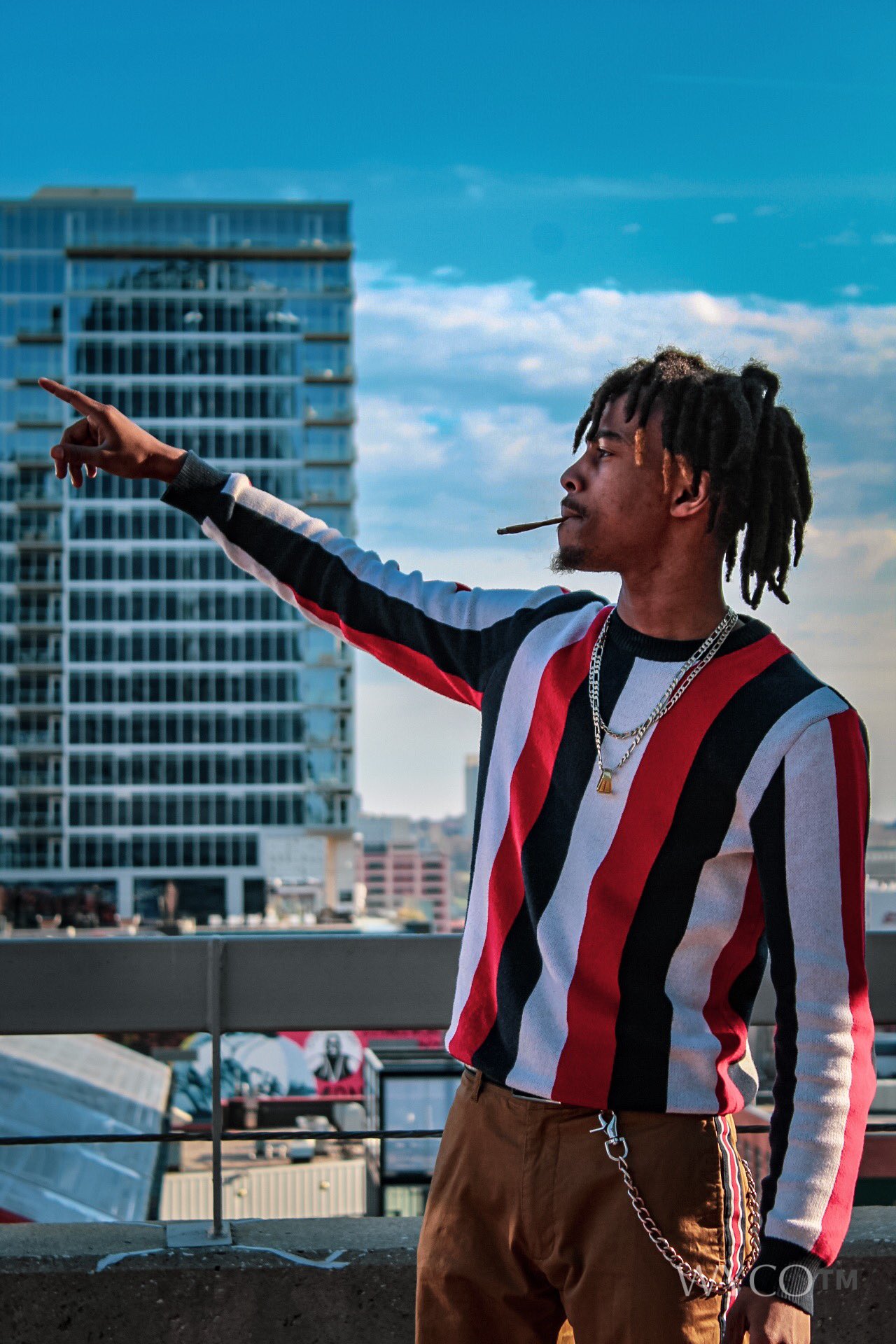 2 pic. I N C L I N E D 🗣™️💯 #motiongangshit #wyco #wycodroop #HipHop #Kc #Downtownkc #Powerandlightdistrict #kck #kcmo #kansas #kansascity #rapper #Entrepreneur https://t.co/pUx9TfZgcR