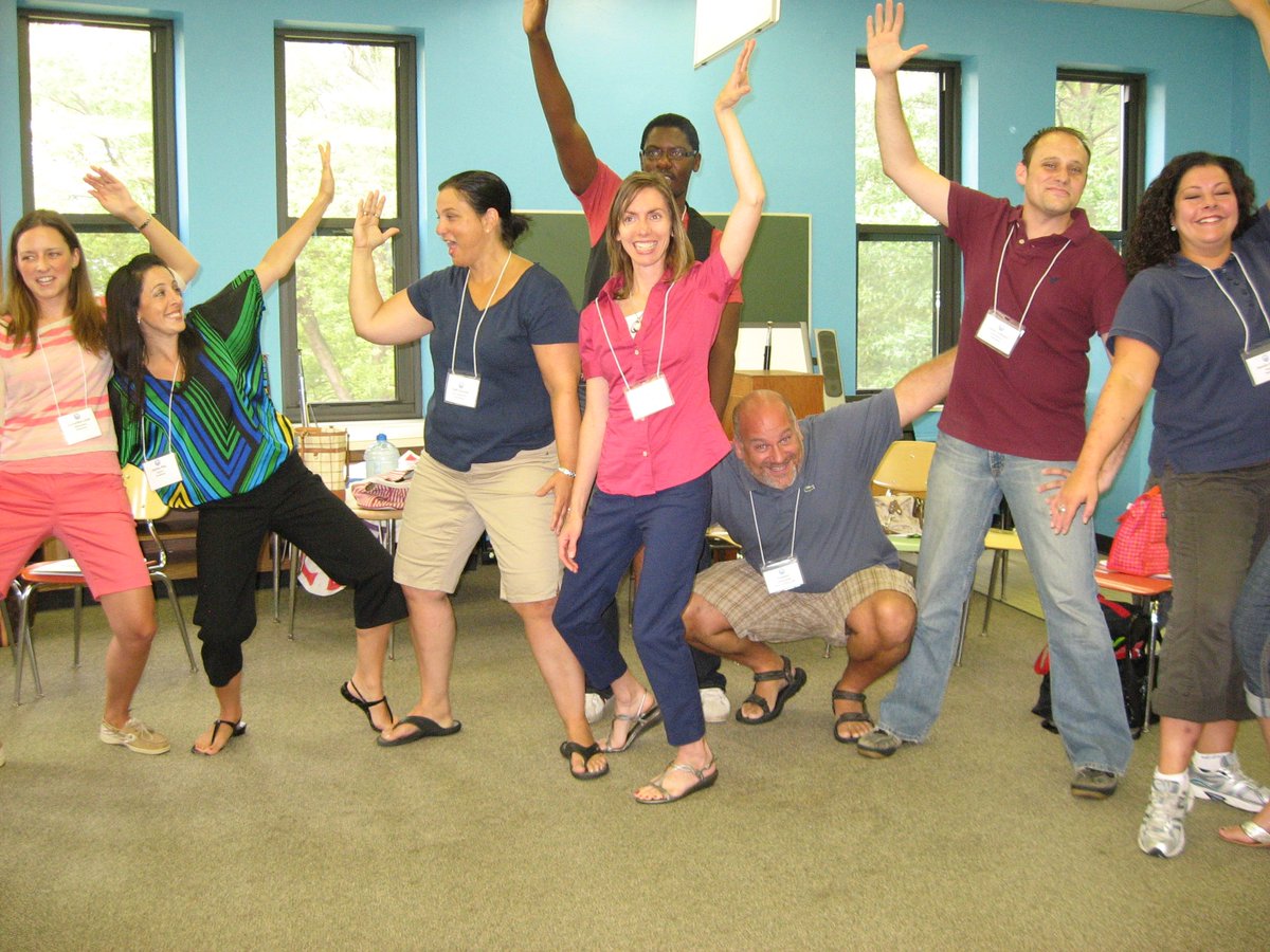 Embody_Learning's tweet image. It&apos;s hard to know for sure who has more fun with the Embody Learning lessons... Teachers or students!

Register for FREE PDF and Video resources to help engage your students in every lesson:  ow.ly/ijvj30ojGVE 
#teacherlife #studentengagement #iteach #teacher