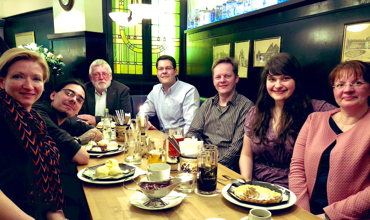 Einstimmung auf Rhein-Ruhr Community Conference <a href="/HSNiederrhein/">HS Niederrhein</a> morgen - Danke für einen schönen und informativen Abend an Prof. Frick und Birgit Lankes 😊