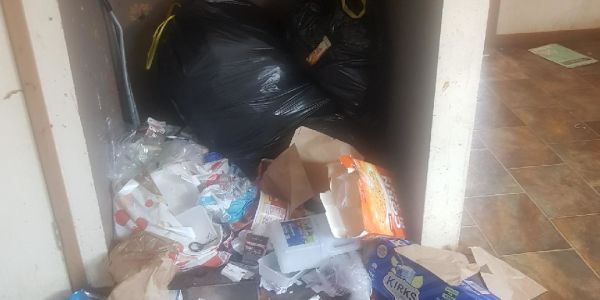 Domaincomau's tweet photo. Tenants do $40k in damage, tear up carpets, steal door knobs before disappearing https://t.co/ocp6Tt4IIl https://t.co/r7iIFzSeKJ
