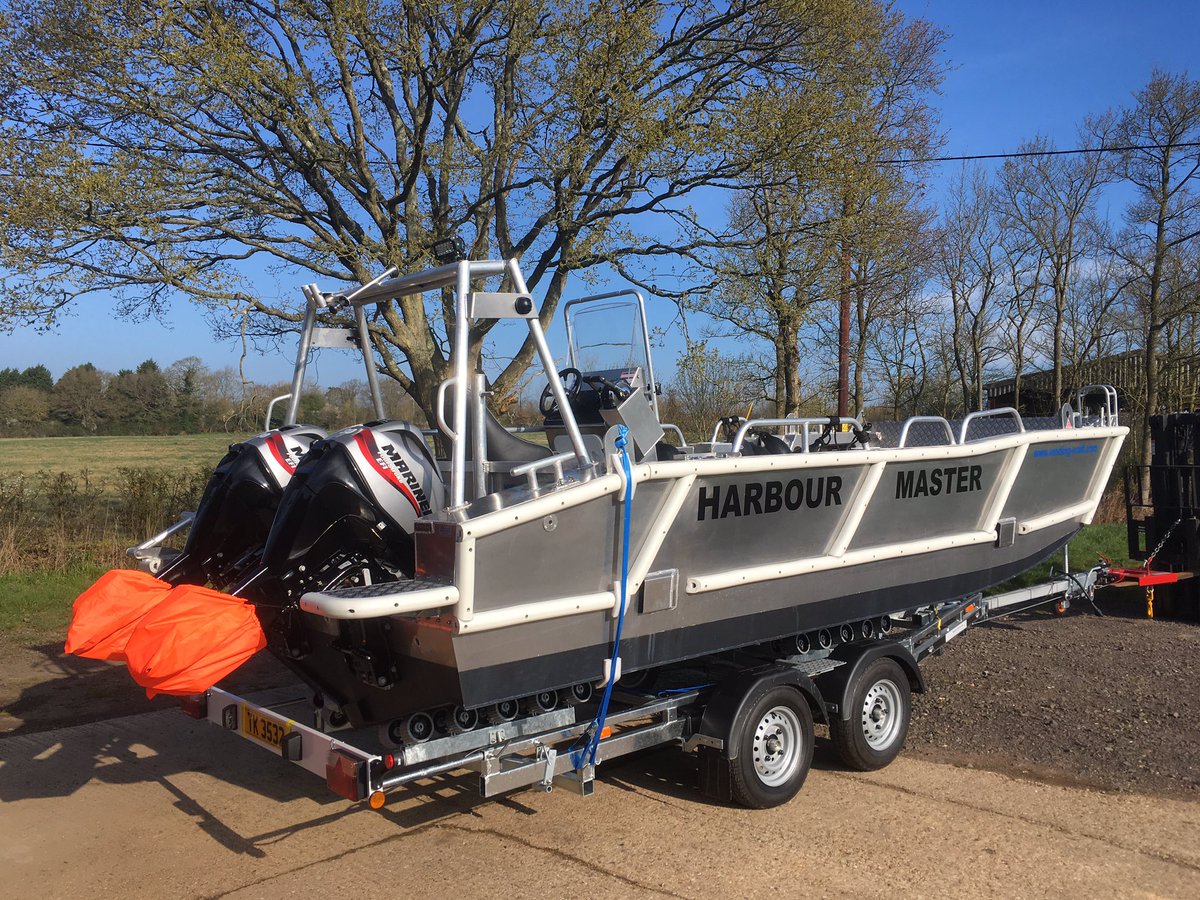 Sea trialed the new 5.5m Landing Craft today. Fantastic stability; exceptional manoeuvrability; huge deck space; and 20+ knots from only 2 x 30HP outboards. A superb small workboat. <a href="/SelvaMarineEire/">Selva Marine Ireland</a> <a href="/Red7Marine/">Red7Marine</a> @GPSMdiveco <a href="/ChrisLivett/">Chris Livett</a> <a href="/TowerRNLI/">Tower RNLI</a> <a href="/thamesworkboats/">Thames Workboats</a>