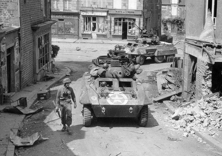 WW2Vehicles's tweet image. 82nd Armored Reconnaissance Battalion on the move in Europe.