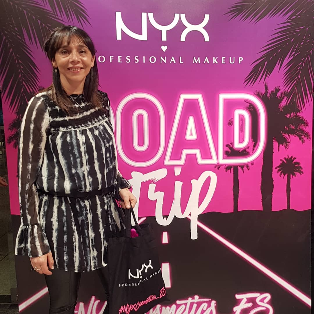 Momentazo! ♡
Gracias a <a href="/nyxcosmetics_es/">NYX Prof. Makeup Es</a>
<a href="/perfumeriajulia/">Perfumería Júlia</a> 🥰🙏
Una gran oportunidad de asistir a la #masterclass de @silviapellissa me ha encantado!
.
#nyxcosmetics_es #nyxcosmeticsandorra 
#makeupartist #andorra #andorrabloggers #maquillaje