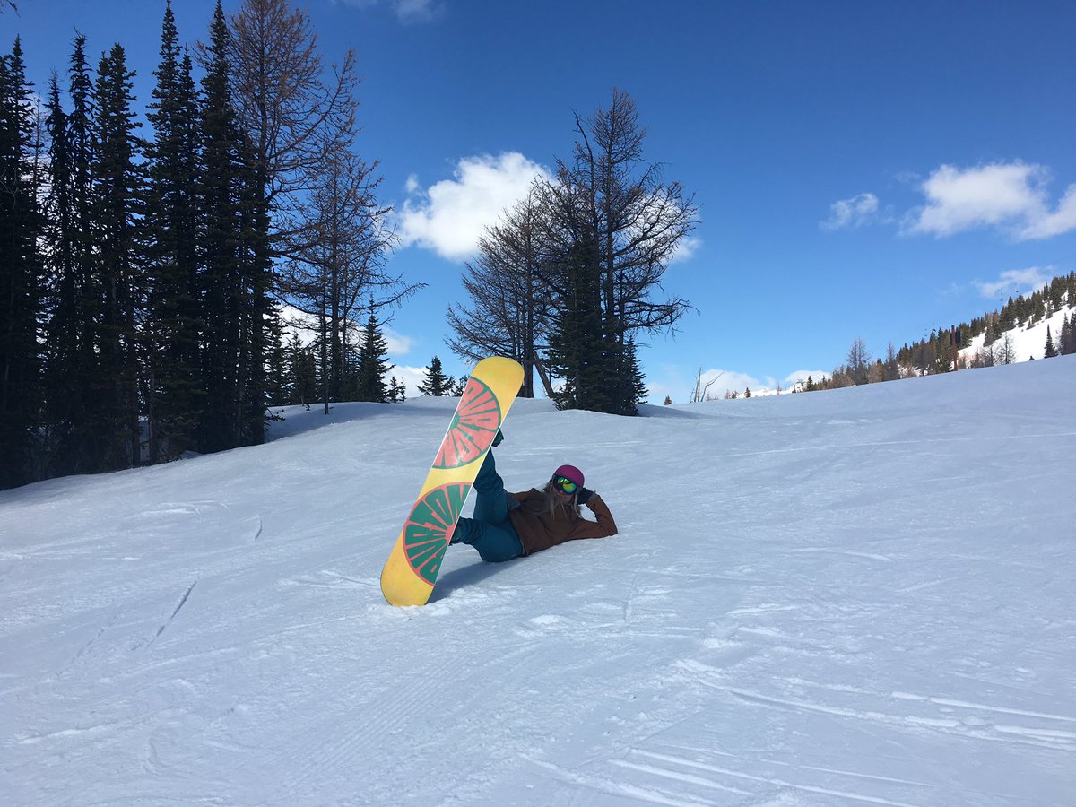 KloeHunt's tweet photo. βAct Natural!β @SunshineVillage #ShredSSV https://t.co/e5GzE6ZS7y