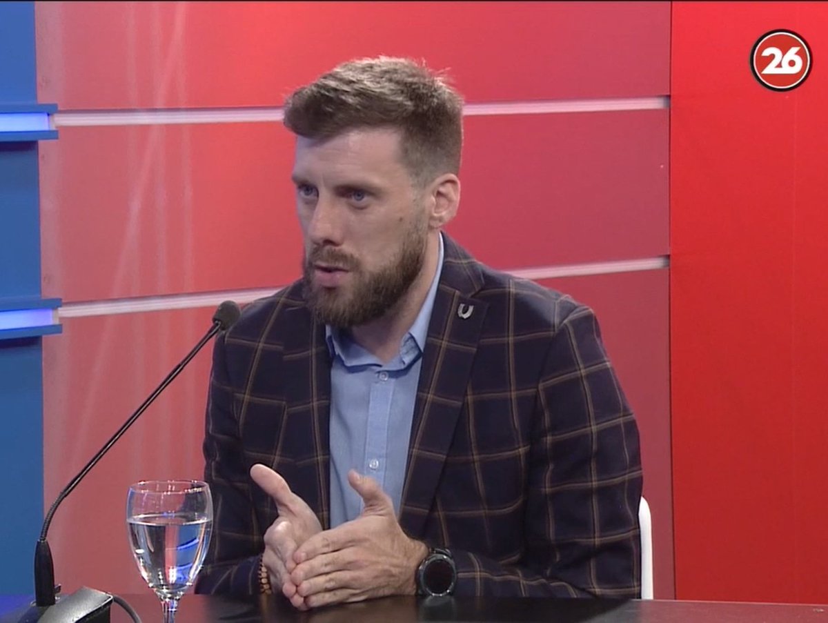 GroomingArg's tweet photo. En @canal26noticias nuestro titular, el Dr. @HernanGNavarro estuvo dialogando sobre el reciente caso de #Grooming en la provincia de #SantaFé y acerca de la actualidad del delito en nuestro país. 

Día a día le decimos #NoAlGrooming https://t.co/uK5mp7xulp