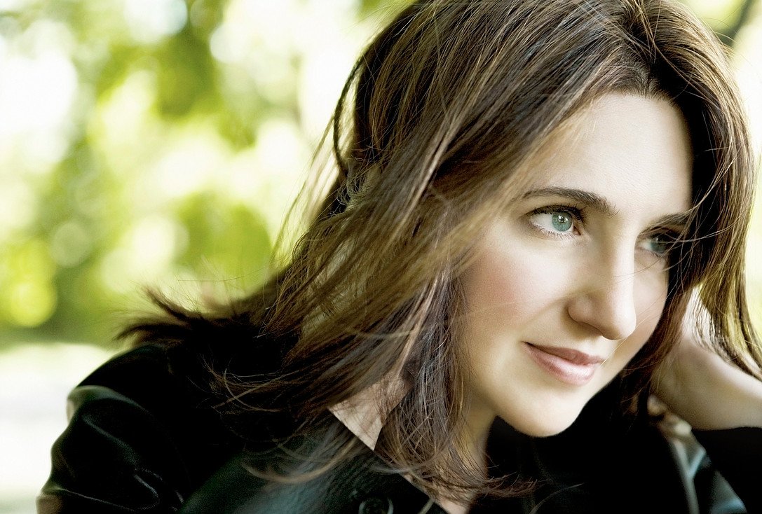 Simone Dinnerstein replaces Piotr Anderszewski on our April 10 Piano Series finale.  Details in our April Chamber Notes - mailchi.mp/f81dac6dd79a/a…