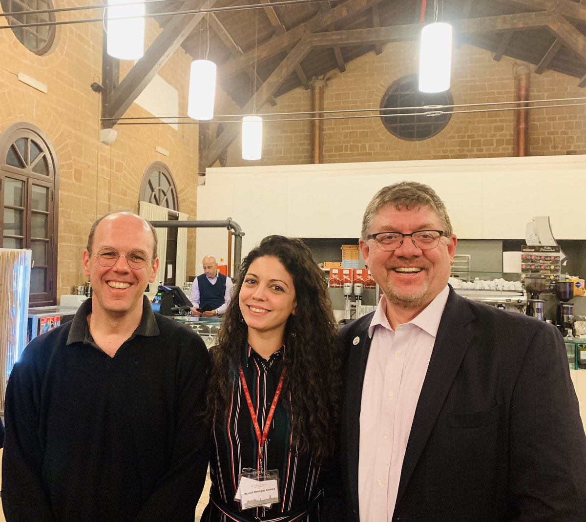 DrGregQuarles's tweet image. Outstanding evening of networking following the La Sapienza #OSAStudentChapter Workshop  “#Quantum Leap: From Academia to Industry”. Discussing the @QuantumFlagship initiatives in the EU with Tommaso Calarco and @sciencefreak_  prior to the #QIM-V Conference. @OpticalSociety