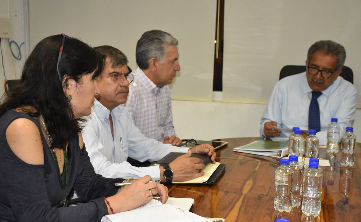 SEPHidalgo's tweet image. Se lleva a cabo reunión de evaluación y seguimiento de las actividades que se realizan en toda la Secretaría con la finalidad de brindar un servicio de calidad y cercanía a las familias hidalguenses.