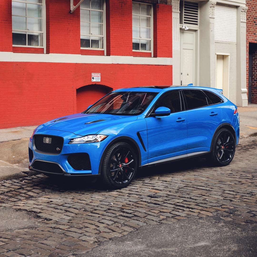 Maestro de la jungla urbana. #Jaguar #FPACE #SVR