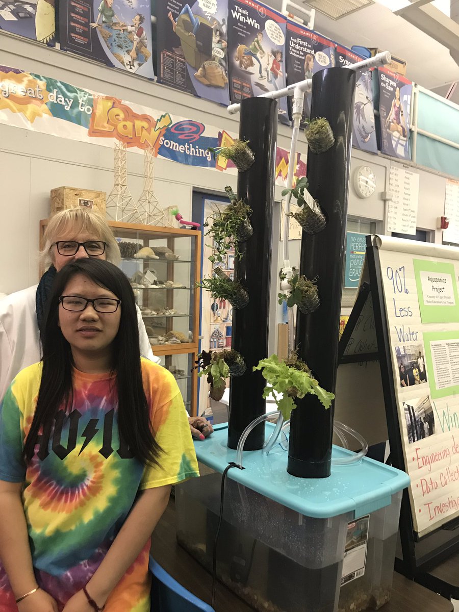 VCastroSupt's tweet photo. This young #Gidley #scientist named Ying explained to me how the aquapump they built works! They are growing vegetables in class using the ammonia created by the fish and very little water! We are educating the future! So impressed by our amazing teachers/students #Gidley #EMCSD https://t.co/BgQnDANJ83