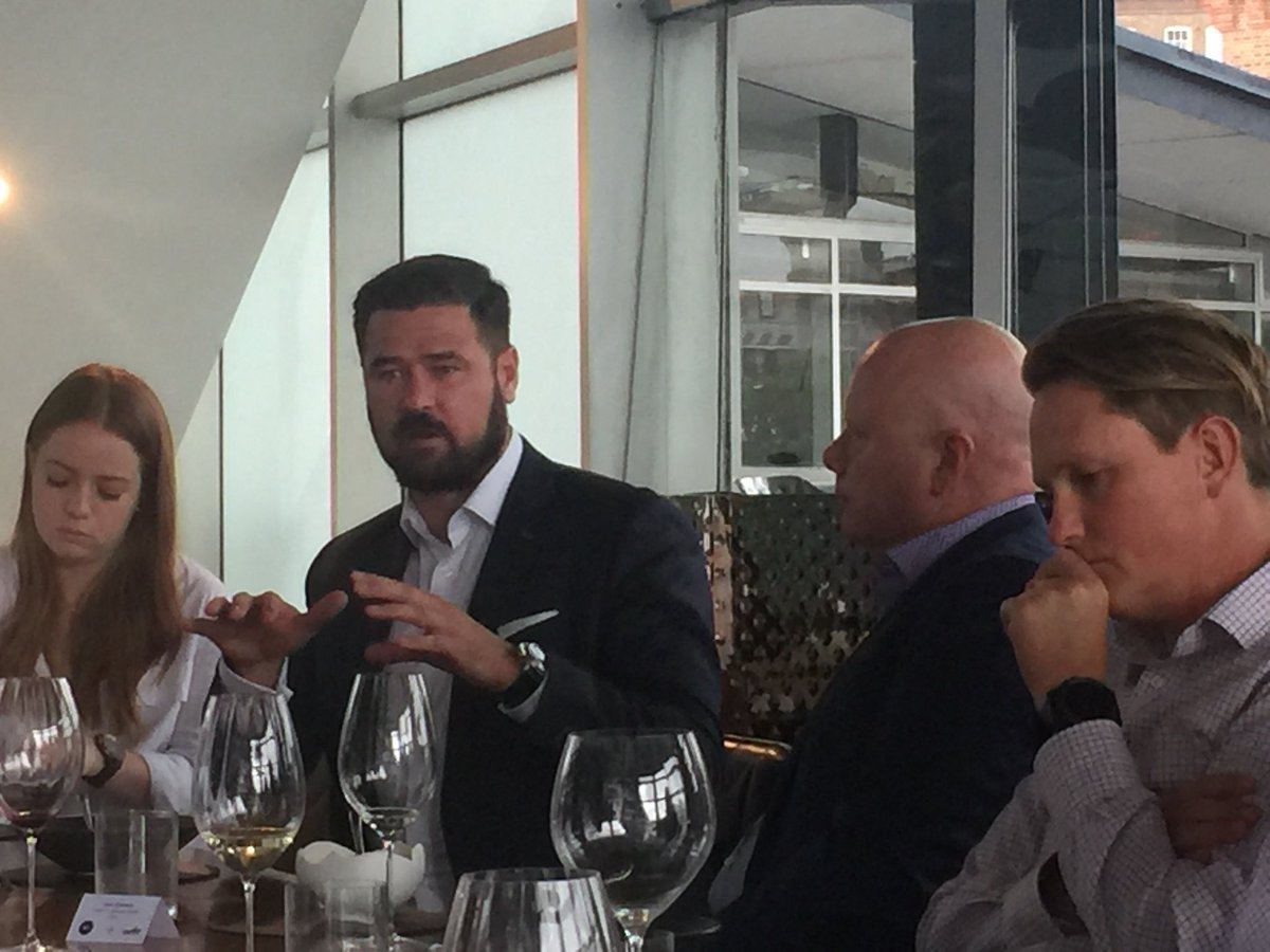 Sue_Armstrong1's tweet photo. Great thought leadership at the CMO lunch event discussing brand and marketing best practice! Great Roundtable conversation with other across industry CMOs! Fascinating to hear about personalisation for the customer experience. Thank you #Outfit #thoughtleadership #insights https://t.co/f006OWg9gG