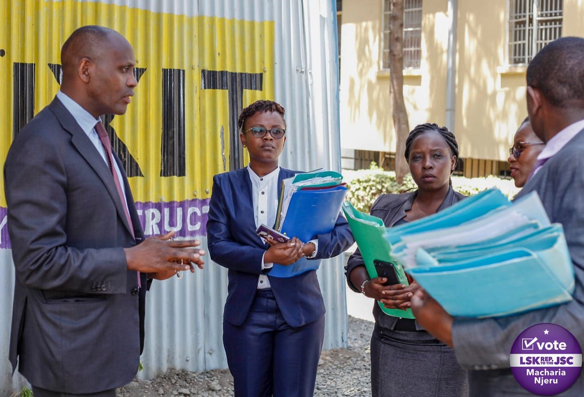 MachariaNjeru's tweet photo. I was pleased to meet and interact with lawyers in Nakuru as we discussed on issues that are affecting our profession. Our colleagues want to have a voice at the JSC through their Representative.
#VoteMachariaForJSC #iCommitTo #MachariaForJSC https://t.co/ibhPLTtZqr
