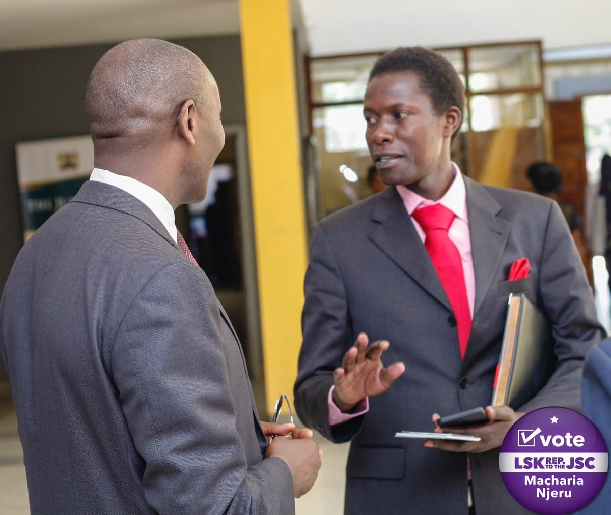 MachariaNjeru's tweet photo. I was pleased to meet and interact with lawyers in Nakuru as we discussed on issues that are affecting our profession. Our colleagues want to have a voice at the JSC through their Representative.
#VoteMachariaForJSC #iCommitTo #MachariaForJSC https://t.co/ibhPLTtZqr