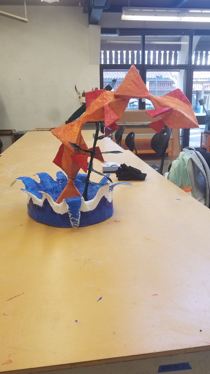 Loaf_Sprout's tweet photo. Three dimensional design assignment 2
Material: Paper mache
Principle(s) of design: Repetition, Movement
Element(s) of design: Color, Shape, Form
I want to submit it for the Student Art Show.
Finished by 3/8/19, 3:40PM
#papermache #fish #art #threedimensionaldesign https://t.co/srKWXwMCoQ