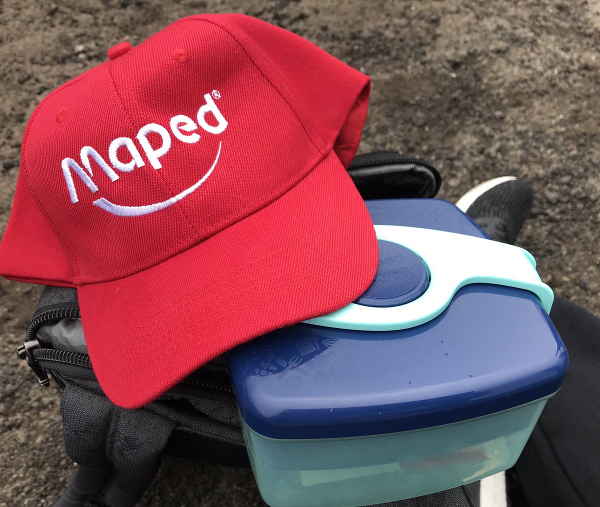 ppgarciaferreir's tweet image. #Trail in the Patagonia...
Perfect trail partner 
#Maped #Picnik