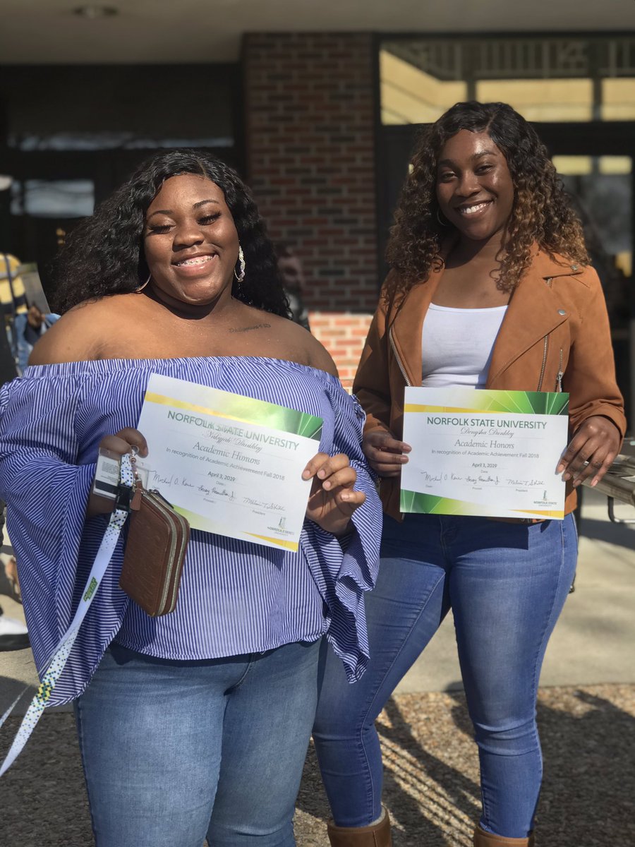 Naakyjah's tweet photo. Just some Black Excellence on your tl 🥰❤️ https://t.co/DFjXoee5RQ