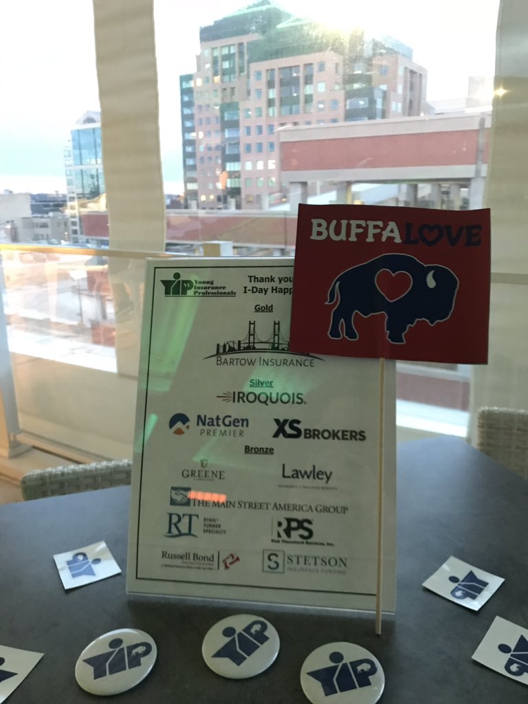 PIA_Northeast's tweet photo. Kicking off Buffalo I Day with the NY Young Insurance Professionals! Join us rooftop at the Curtis Hotel! #PIANY #NYYIP #BuffIday https://t.co/o5qhQGILb6