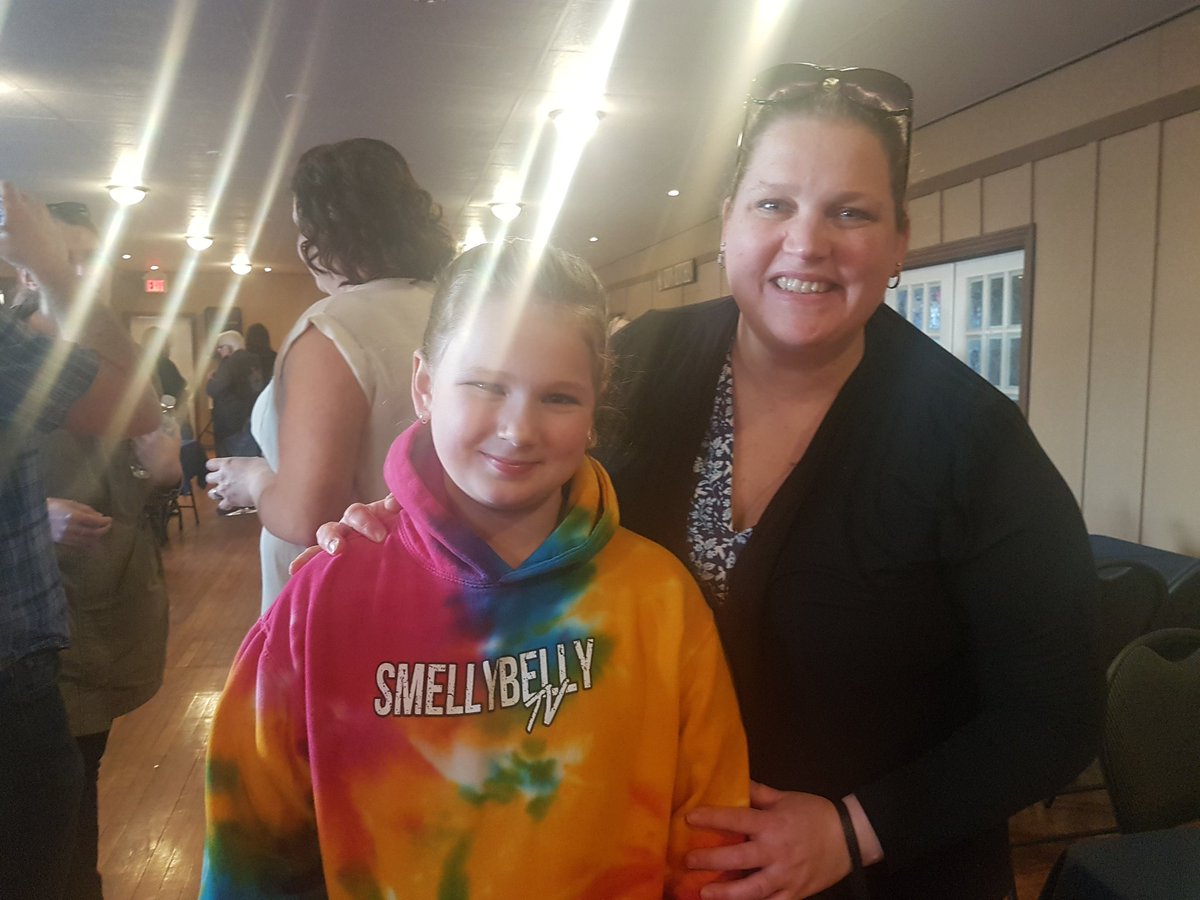 Ontunacceptable's tweet photo. Was great to see so many familiar faces out to support @rieckmama in her business launch tonight @investnorfolk @AndysDriveIn @SimcoeChamber @ReelAngle @WholesomePickin and many more  #smalltownlove #supportlocal #supporteachother https://t.co/REcN6V3nGa