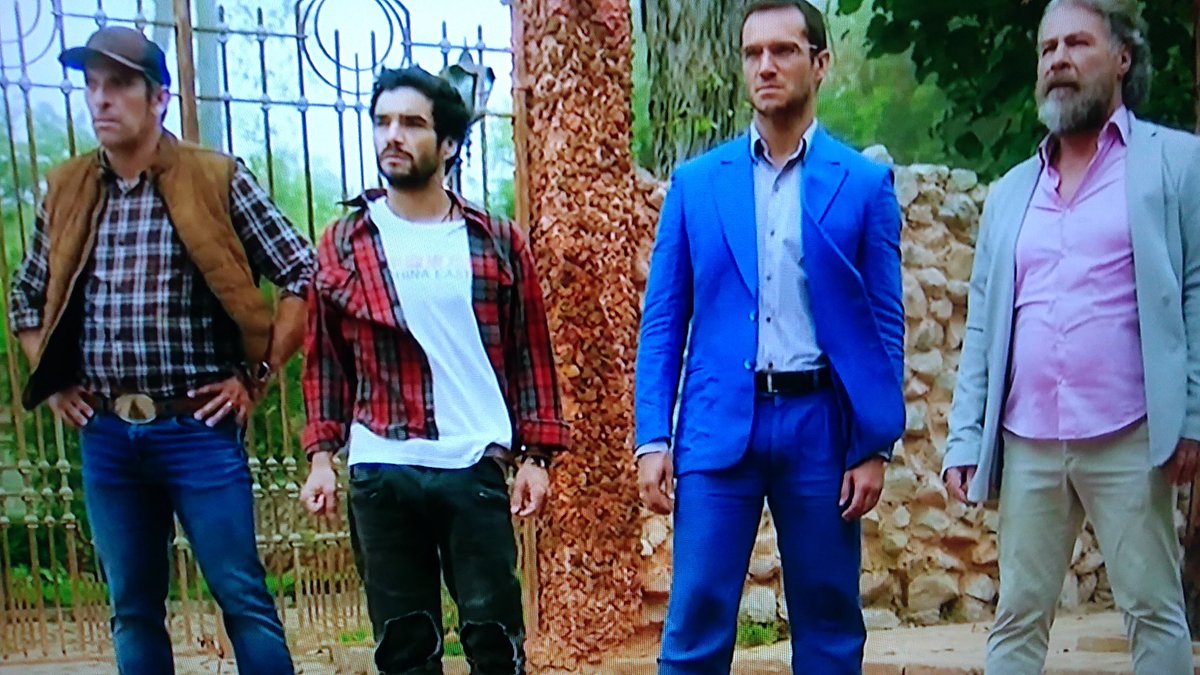 Suaveta1's tweet photo. E esse Squad?

Será capaz de acabar com o fim da irmandade? 

Poderão entrar para os Vingadores?

Teremos o Homem Aranha e o Doutor Aranha

O Sétimo Guardião

#OSetimoGuardiao https://t.co/aW0nAmdeUO