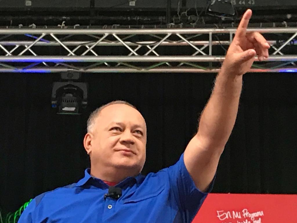 Hernancanorea's tweet photo. #AbrilDeVictoriaYPaz así arrancamos el programa de hoy en uno de los estados más organizados del país. El Estado Yaracuy, poco a poco seguimos avanzando, la victoria está cerca. NOSOTROS VENCEREMOS https://t.co/Iy1eAUfDaL