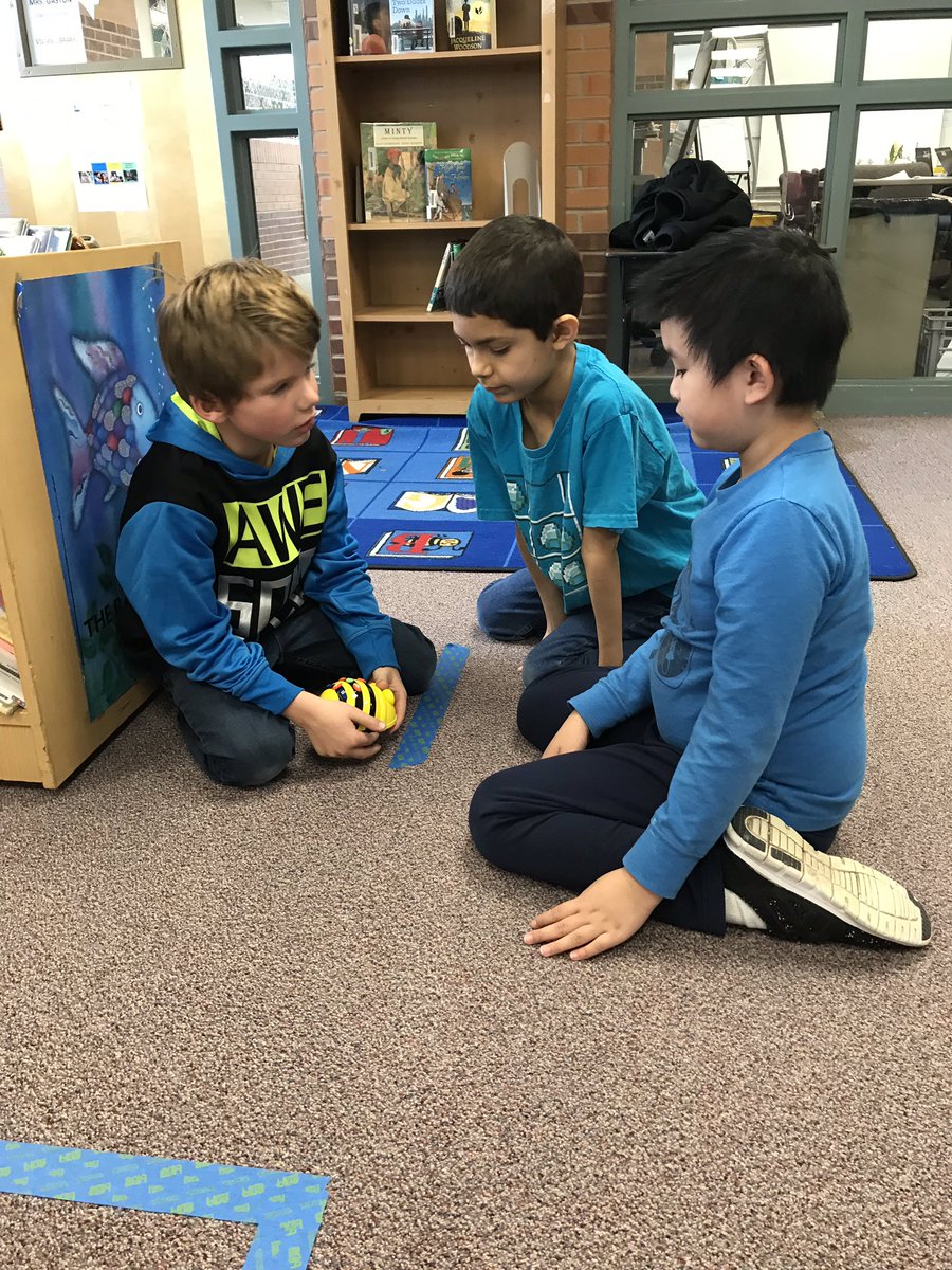 Vivian2nd's tweet photo. Hard at work with robot coding! #2ndgrade #teamvivian #transformthetask https://t.co/rb1vAEAebd