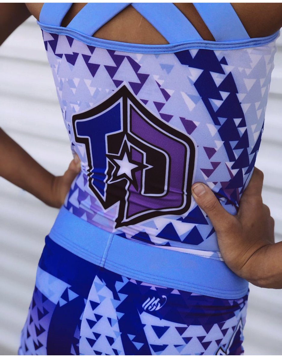 Here it is! Shout out to <a href="/IllusiveApparel/">Illusive Apparel</a> for this beautiful Summit 2019 practice wear! 😍