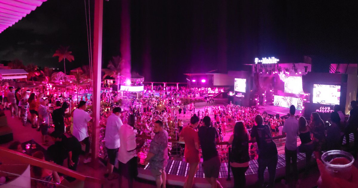 TheFrenchster7's tweet photo. What an amazing event for the end of #WC19 #clubmagents @RJGomezIII @MRM8907 @bnash001 @Anidem101 @JohnLegere https://t.co/38D7qSd4F1