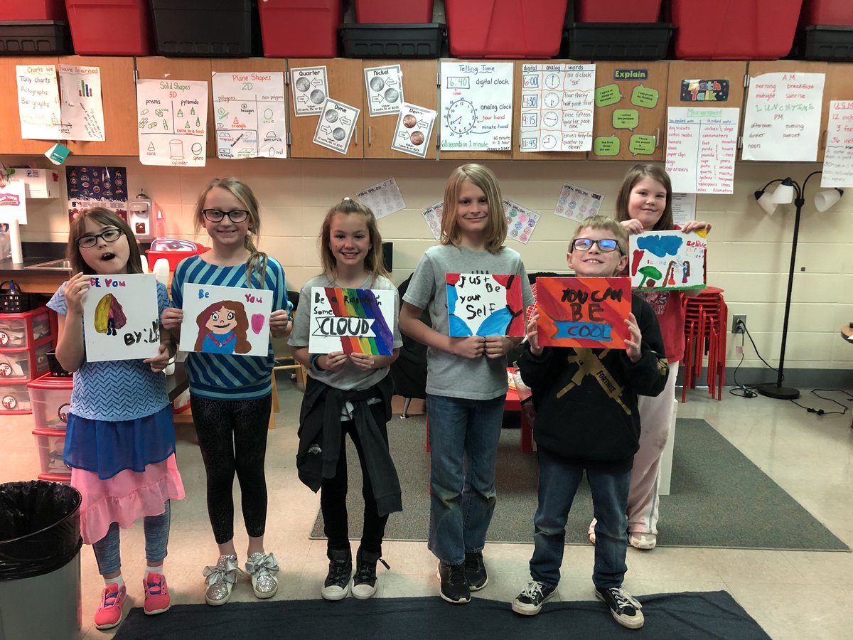 Team_112_Murphy's tweet photo. @McBrideMtnLions Iβm actually sad that @officialSPS #ClubEncore is over! I LOVED teaching these 4th graders about kindness and bringing joy to others in our school by #PayingItForward #RelationshipsAreMyWHY @h_parsley https://t.co/Ri7i4juCHG