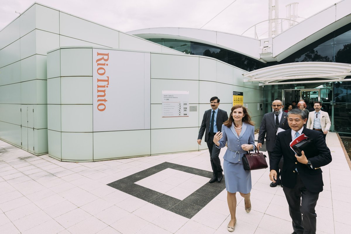 DFATVic's tweet photo. At @Riotinto's Global Technical Development Centre in Melbourne, @ConsularCorps was briefed on next generation technologies and pilot processing for the unique Jadar deposit in Serbia, offering enormous potential to help supply global demand for lithium #FPWhitePaper #CCTour2019 https://t.co/0xexMIxtM2