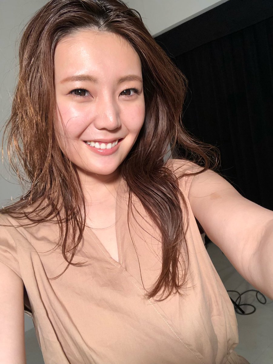 田中綾華 Rose Labo 会社で1番苦手なことは 怒ること 緩んできたり違和感あると怒ったりするんだけど そもそも怒り方分からないし 人に嫌われたくないしって逃げたくなる でもやる 目的と夢がブレずにあるから 頑張る T Co Wdsct1ykge