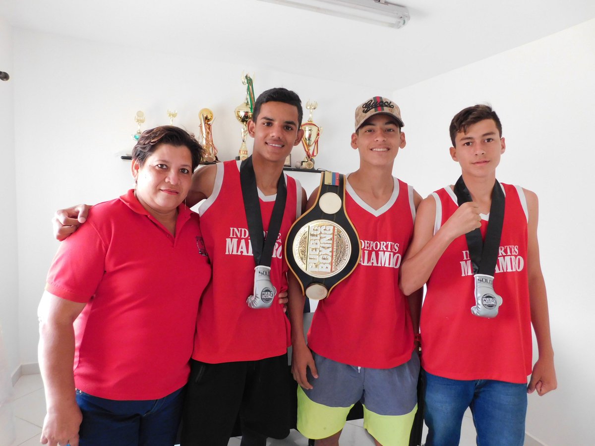 MalamboAlcaldia's tweet photo. Malambo campeón infantil y juvenil de Torneo Pueblo Boxing.
Más información → https://t.co/X1oULjdpix
#Malambo #ParaSeguirAvanzando https://t.co/nxyulSzNv3