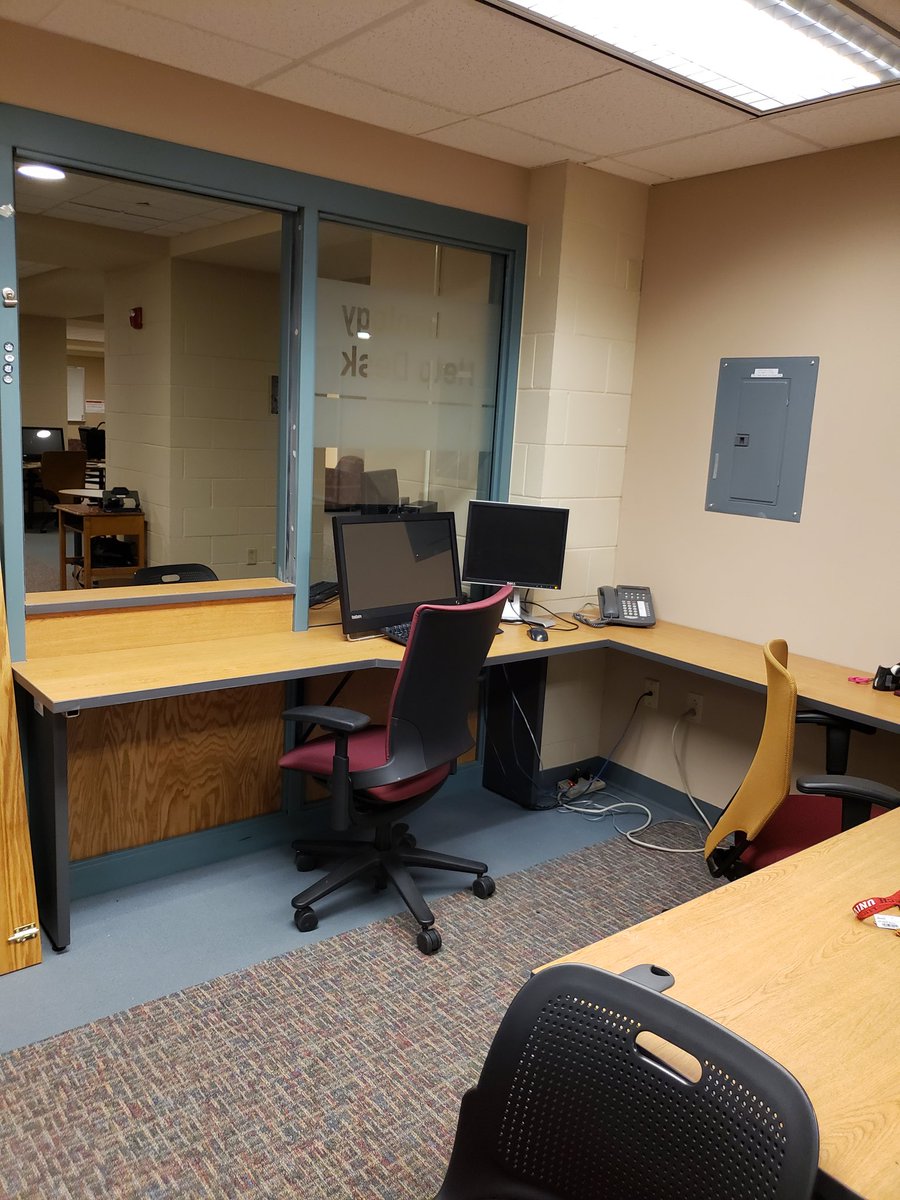 StritchCEEI's tweet image. Walk on up to the window we are here to help you at the #TechnologyHelpDesk #stritchlife