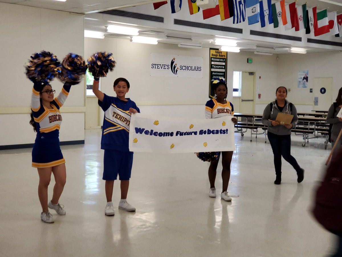 TehipiteBobcats's tweet photo. We had a great time at Move Up Day with #YokomiElementary, #LowellElementary, #AnthonyElementary, #JacksonElementary, and #WebsterElementary! We can't wait until you are back! #FutureBobcats #BobcatPride https://t.co/KIrNg38DHS