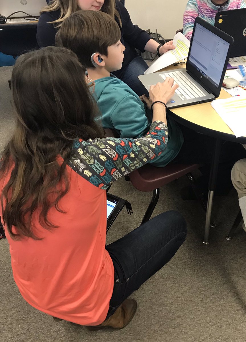 polybiustoto's tweet photo. Fun visit to Willow Glen this morning!  Using cues in book structure to locate information in text in Ms. Blimling’s 2nd grade class, using technology in Ms. Borowicz’s 3rd grade class, and guided reading in Mr. Bairs’ 3rd grade class.  #VisaliaUSD https://t.co/nXOj5AQNIi