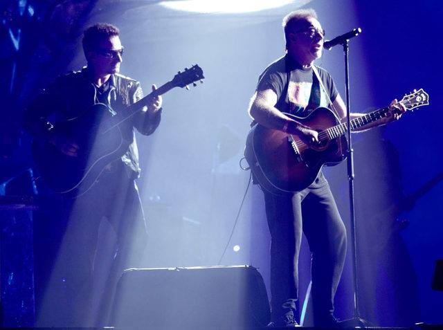 U2Argentina's tweet photo. Esta semana se cumplieron ocho años de la tercer visita de la banda a nuestro país. ¿Qué recuerdos tenés de aquellas tres enormes noches en La Plata?
#U2360enArgentina #U2enArgentina #U2AR #U2Argentina #LeonGieco https://t.co/Plq8oy3N2V